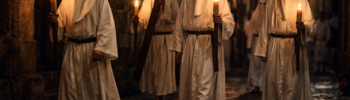 Пенитентес (penitentes) босиком на процессии Semana Santa в Испании