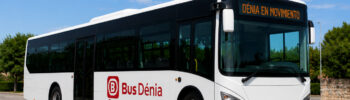 Новый автобус Bus Dénia перед запуском обновлённого общественного транспорта в Дении